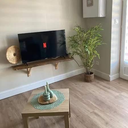 Le Petit Raphael Apartmán *